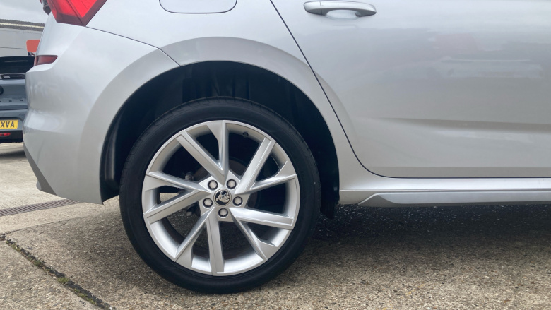 Skoda Kamiq 1.0 TSI 110 SE L Executive 5dr Petrol Hatchback